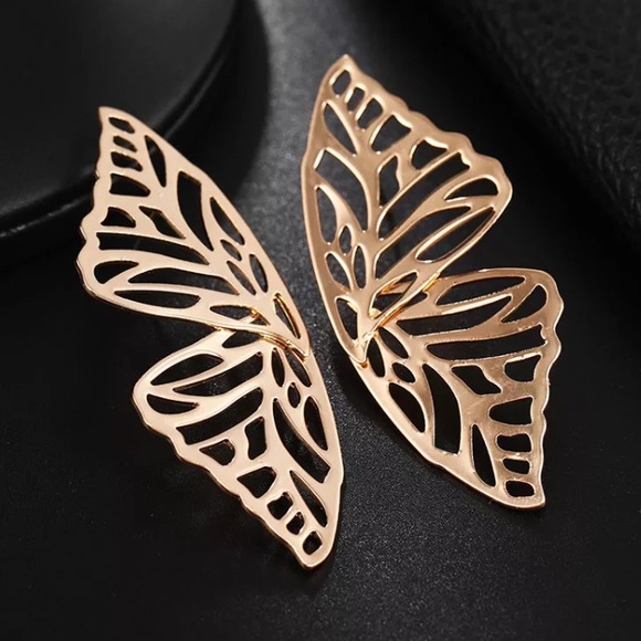 Restock!🦋Pure Spirit Butterfly Earrings!🍃 - Picture 4 of 5